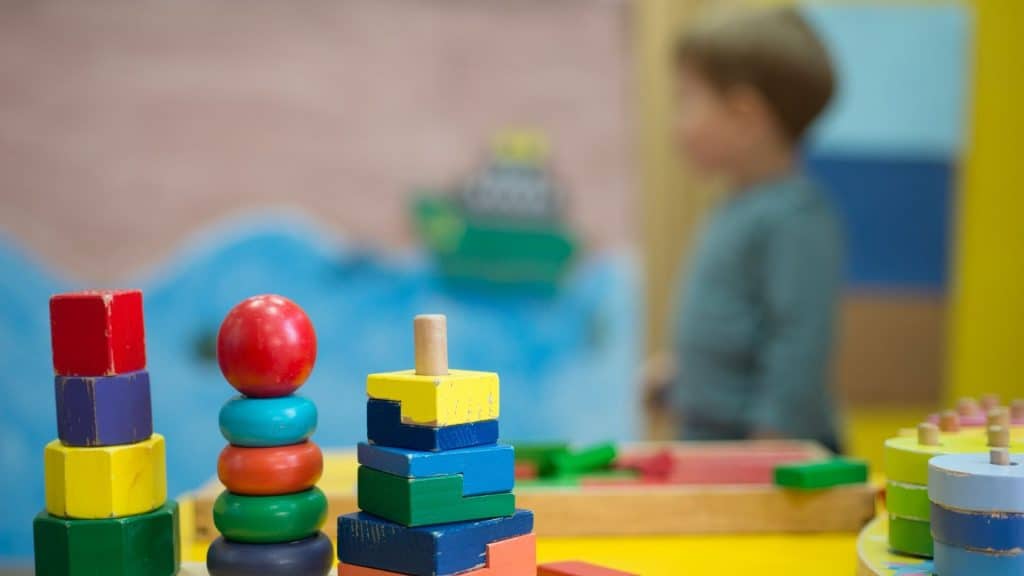 How to organize toys the Montessori way (2)