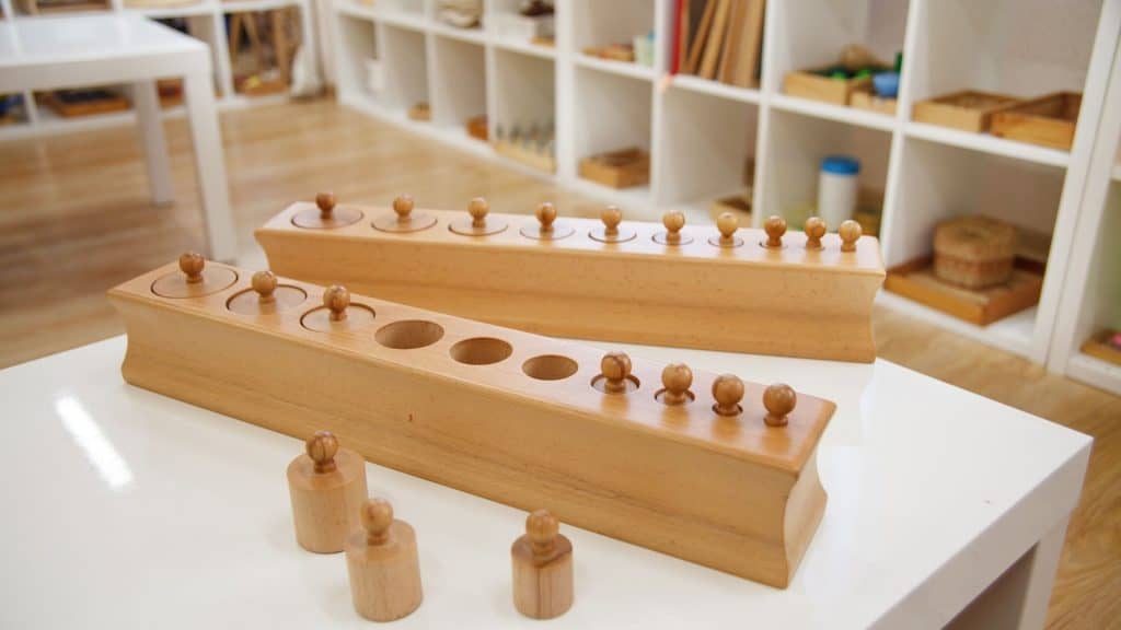 How to organize toys the Montessori way (3)